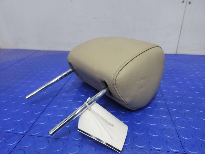 2005 Lexus RX 330 Headrest