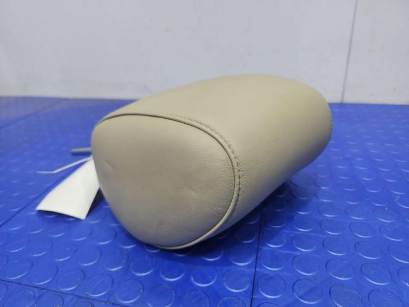 2005 Lexus RX 330 Headrest