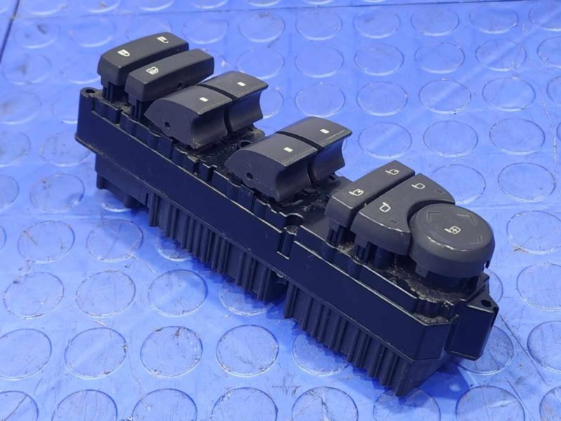2007 Cadillac Escalade ESV Door Switch Front