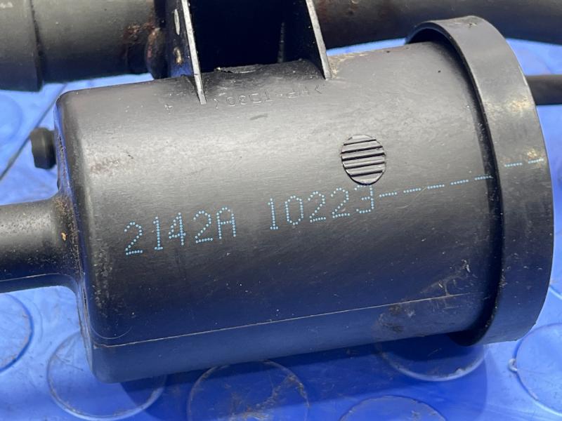 2002-2003 Jeep Liberty Fuel Filler Neck Assembly Genuine OEM 52100329AG