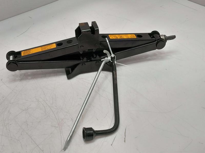 2016 Nissan Murano Jack Assembly