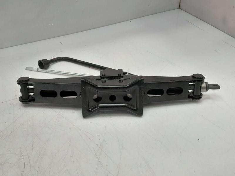 2016 Nissan Murano Jack Assembly