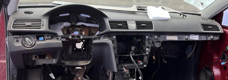 2015 Volkswagen Passat Dash Panel