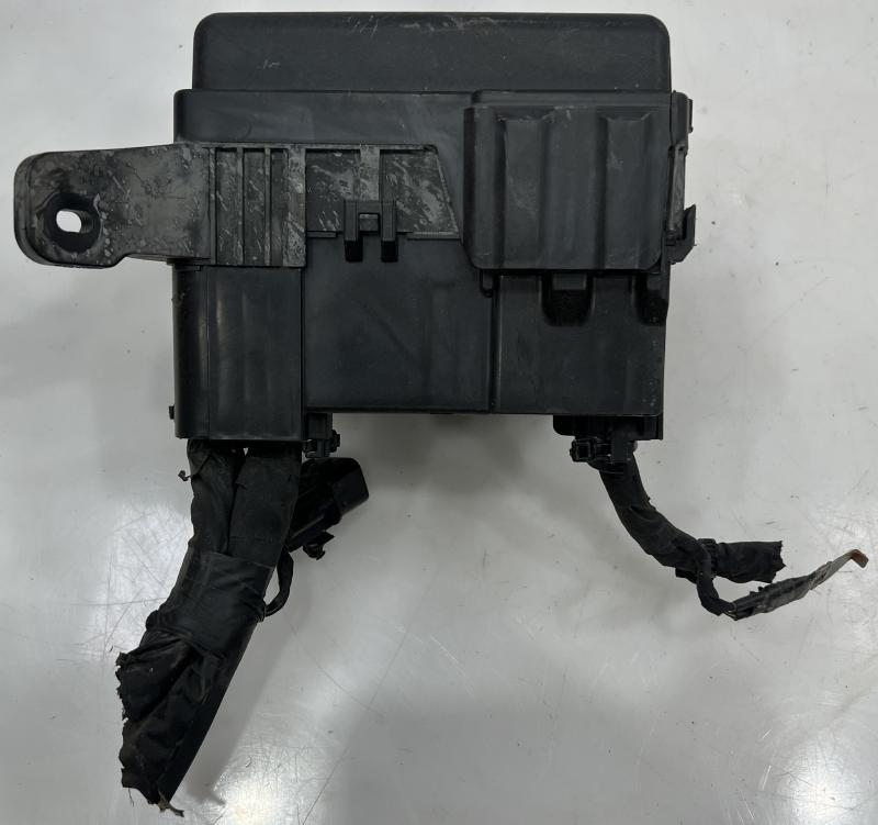 2014 Kia Soul 1.6L Engine Bay Fuse Box Relay Box Junction Block Assembly OEM 91419B2500