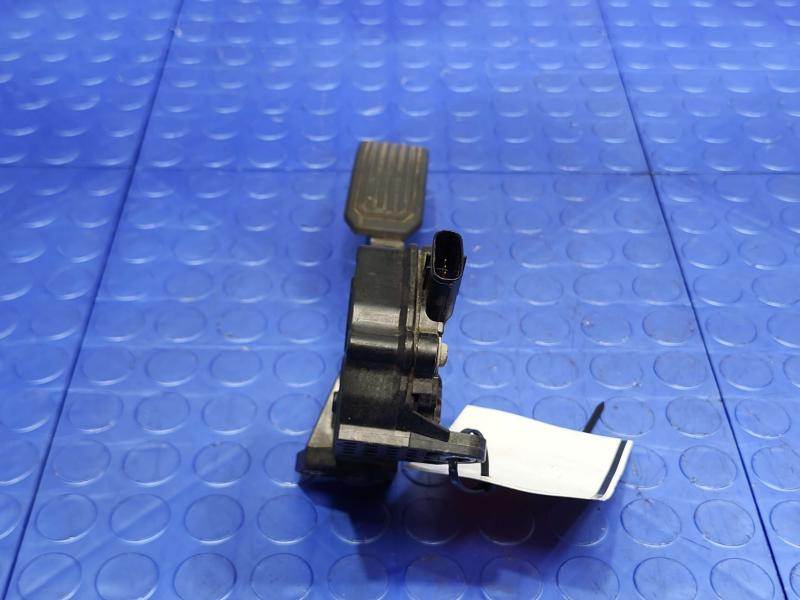 2010 Toyota Prius Pedal Assembly