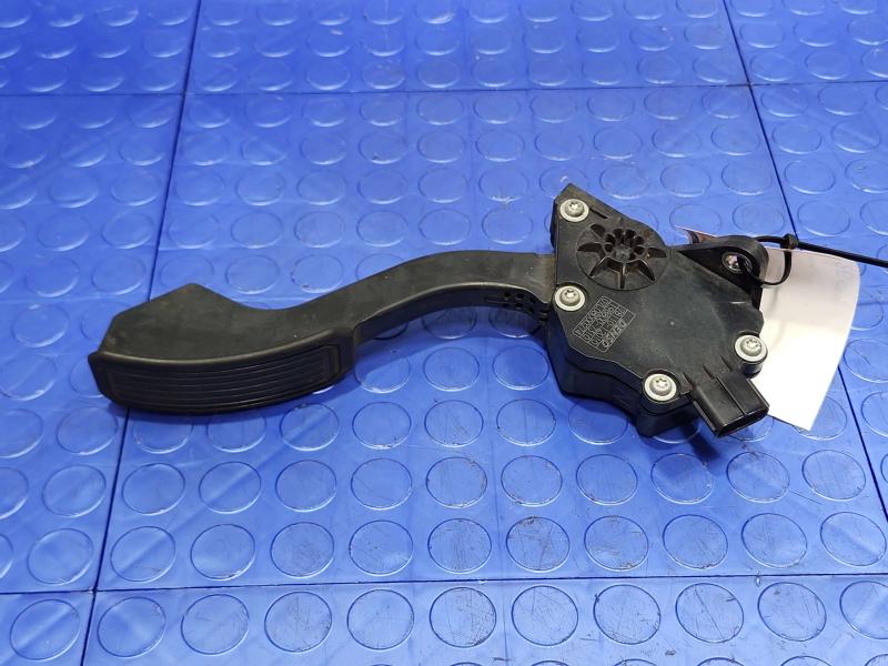 2010 Toyota Prius Pedal Assembly