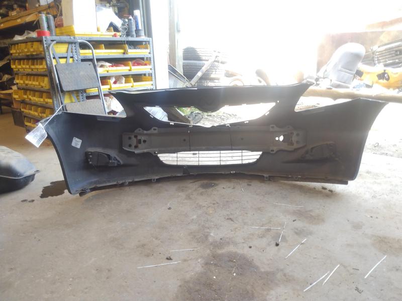 2010 Toyota Yaris Front Bumper Assy.
