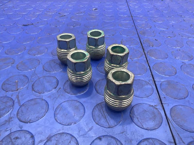 2018 Chevrolet Cruze Lug Nuts