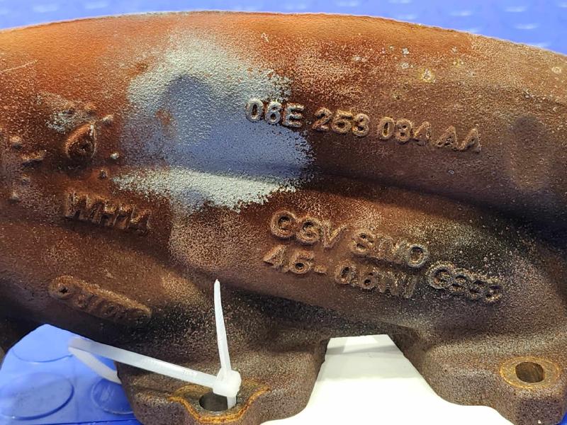 2017 Audi Q7 Exhaust Manifold