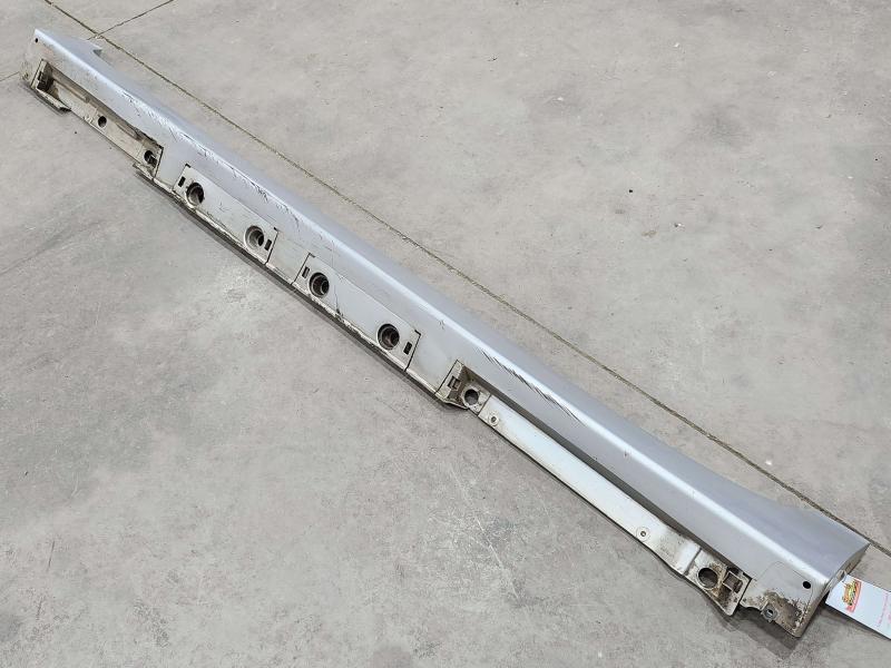2013 Toyota Prius Rocker Moulding