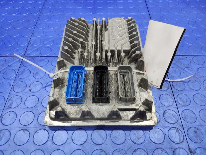 2014 Chevrolet Silverado 1500 Engine/Motor Brain Box