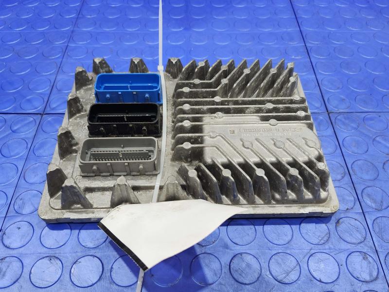 2014 Chevrolet Silverado 1500 Engine/Motor Brain Box