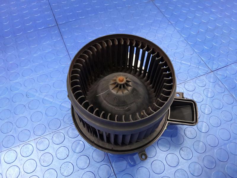 2015 Dodge Charger Blower Motor