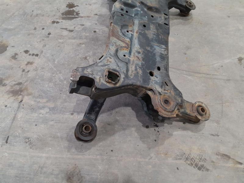 2014 Dodge Journey Crossmember/Cradle/Undercarria