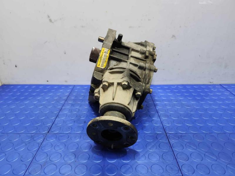 2013-2016 Hyundai Santa Fe 3.3L Transfer Case Assembly 128K Miles OEM 473003B510
