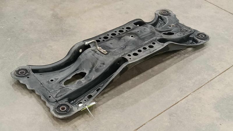 2015 Lexus ES 350 Crossmember/Cradle/Undercarria
