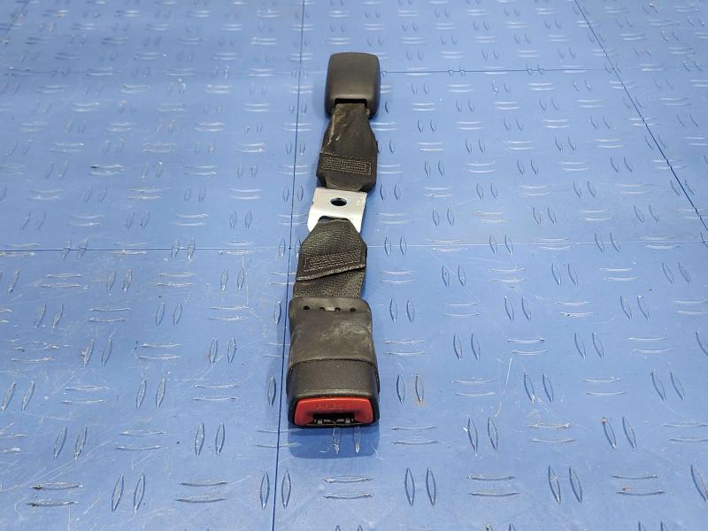 2013 Toyota Yaris Rear Seat Belt