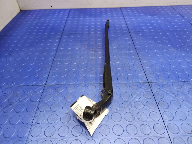 2013 Toyota Prius Wiper Arm