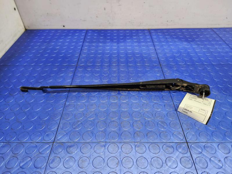 2013 Toyota Prius Wiper Arm