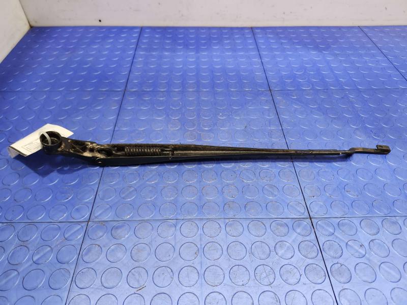 2013 Toyota Prius Wiper Arm
