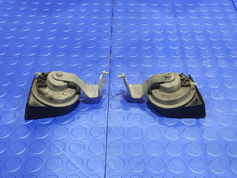 2014 Dodge Challenger Horn