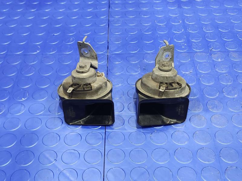 2014 Dodge Challenger Horn