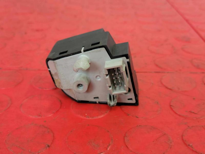 2008-2010 Saturn Vue Steering Wheel Radio / Phone Switch Genuine OEM 96672950