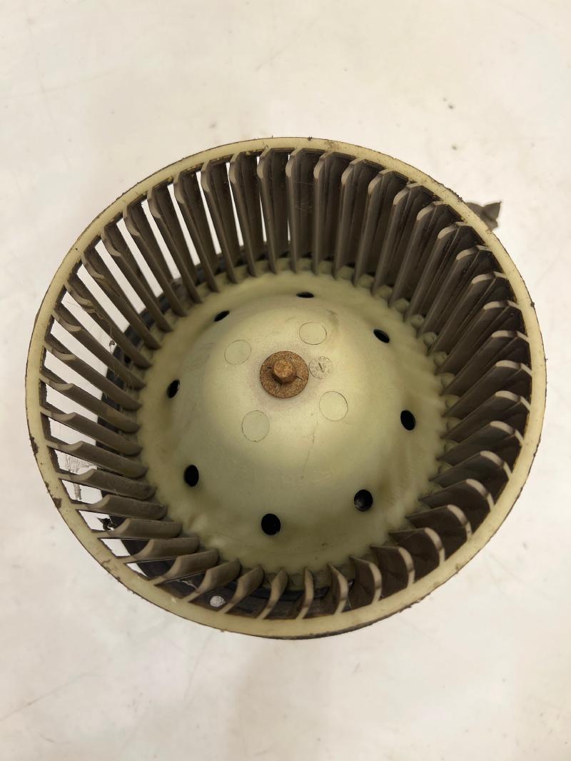 1999 Ford F-250 Super Duty Blower Motor
