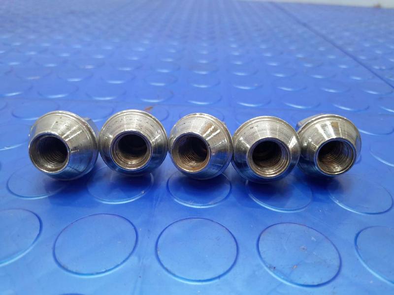 2017 Lincoln MKC Lug Nuts