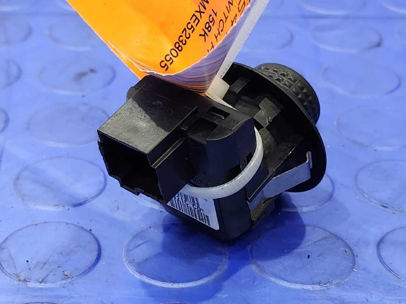 2014 Ford Mustang Door Switch Front