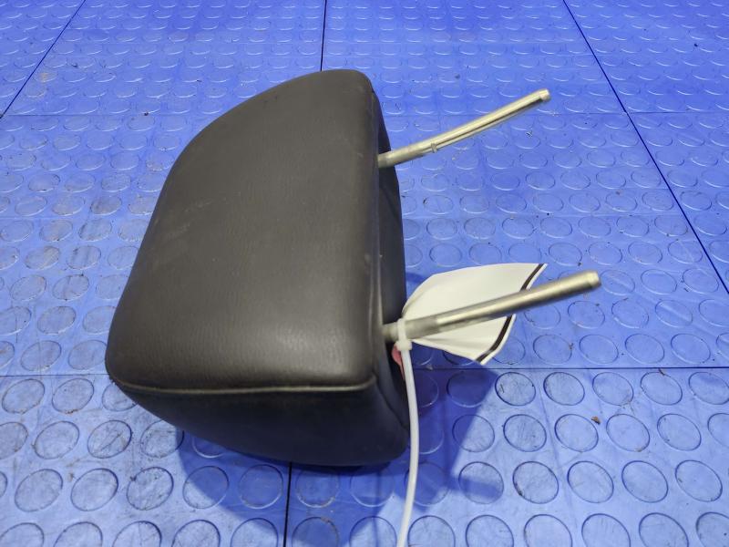 2008 Subaru Legacy Headrest