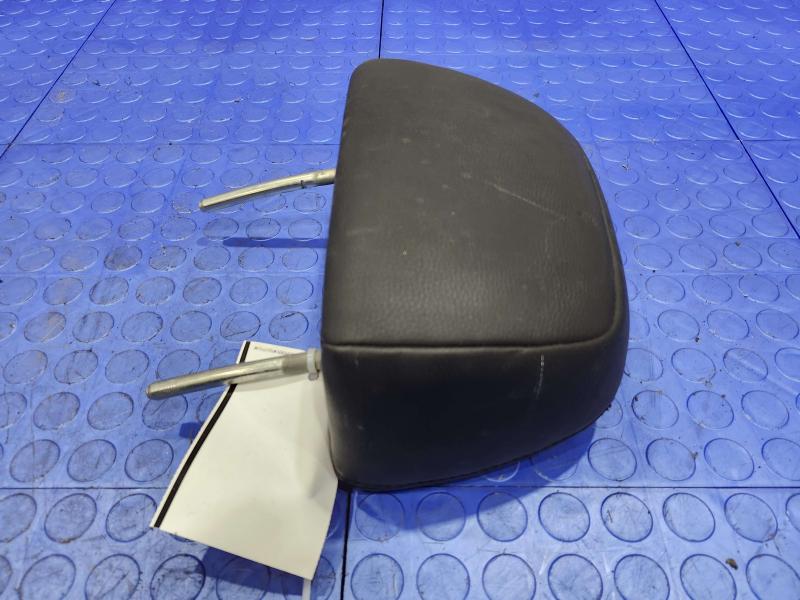 2008 Subaru Legacy Headrest