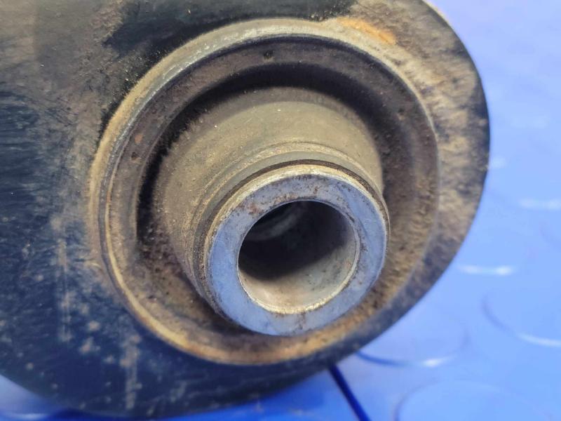 2014 Jeep Cherokee Lower Control Arm Rr
