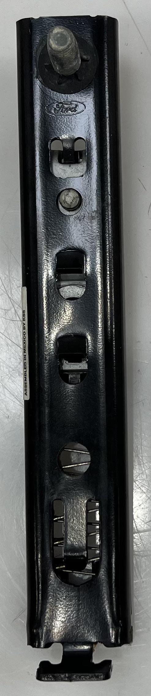 2013 - 2016 Lincoln MKZ Front Seat Belt Height Adjuster OEM DP5354602B82AB
