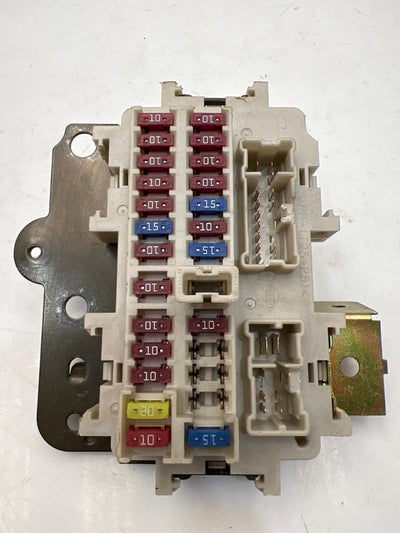2005 Nissan Frontier Cabin Fuse Box Junction Block OEM
