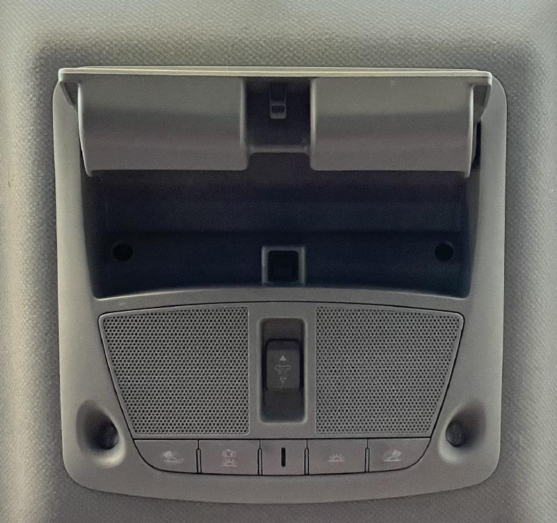2014 Nissan Sentra Front Console