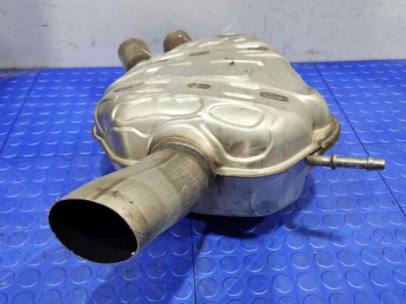 2017-2019 Audi Q7 3.0L Center Intermediate Exhaust Muffler OEM 4M0253181AN