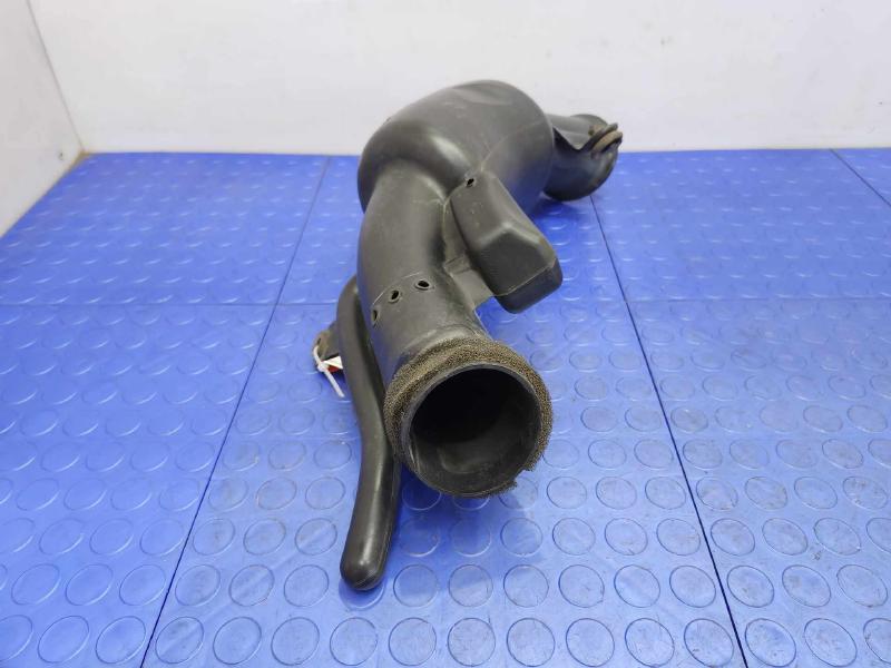 2009-2010 Volkswagen Routan Engine Air Intake Hose Genuine OEM 7B0129609
