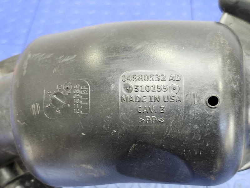 2009-2010 Volkswagen Routan Engine Air Intake Hose Genuine OEM 7B0129609