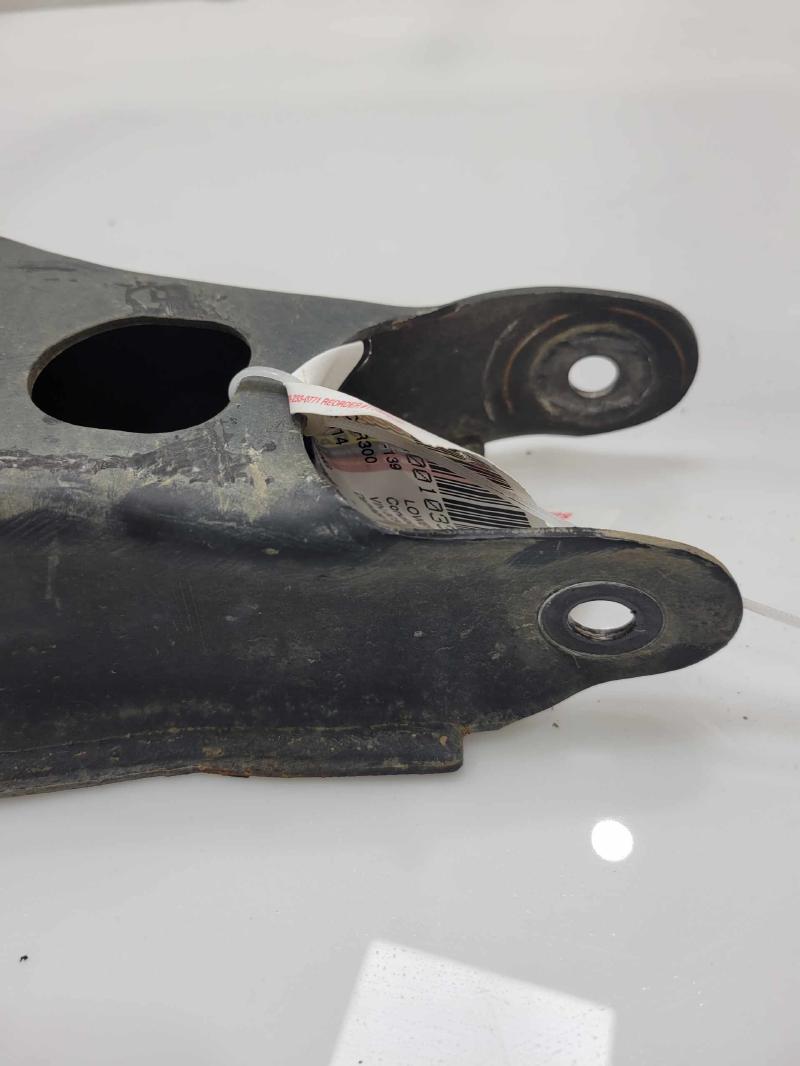 2014 Chrysler 300 Lower Control Arm Rr