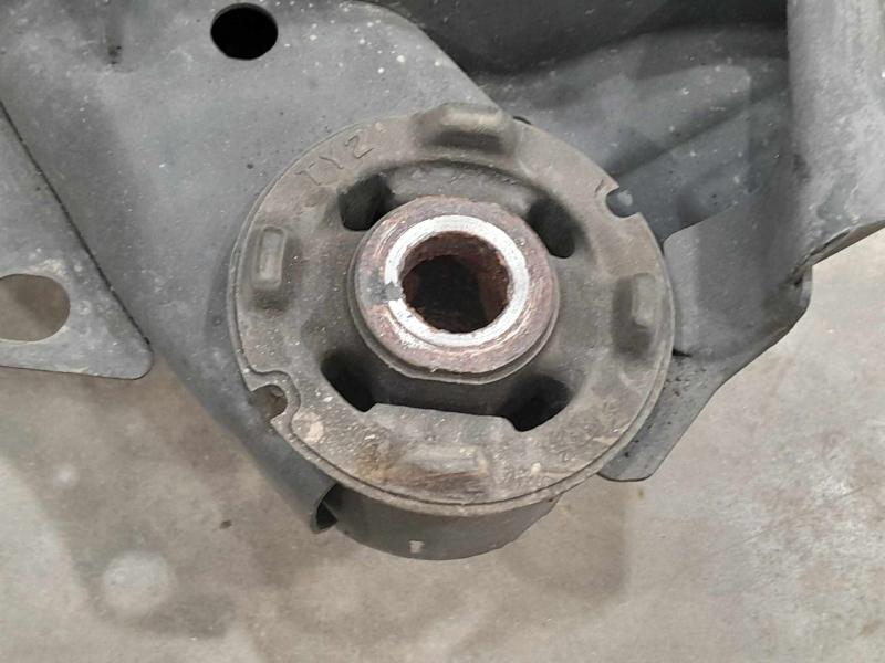2014 Acura RLX Crossmember/Cradle/Undercarria