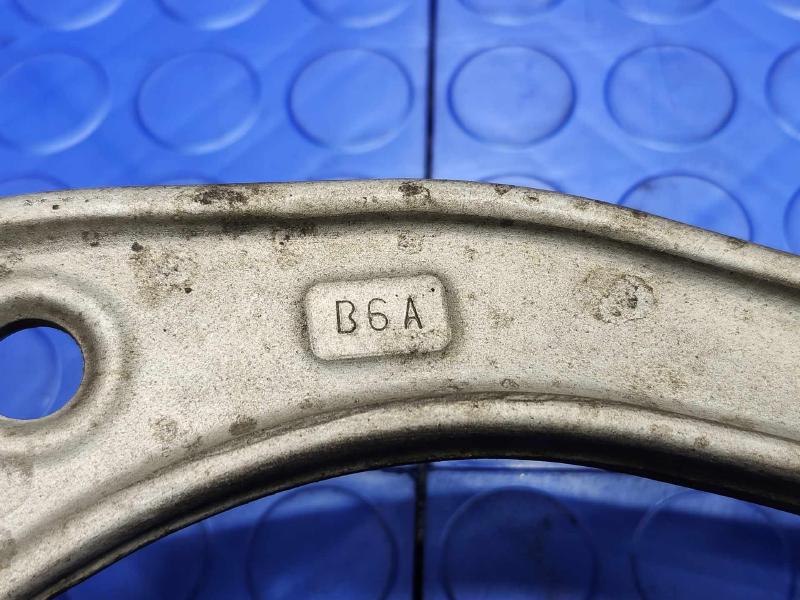 2011 Volkswagen Touareg Upper Control Arm Front