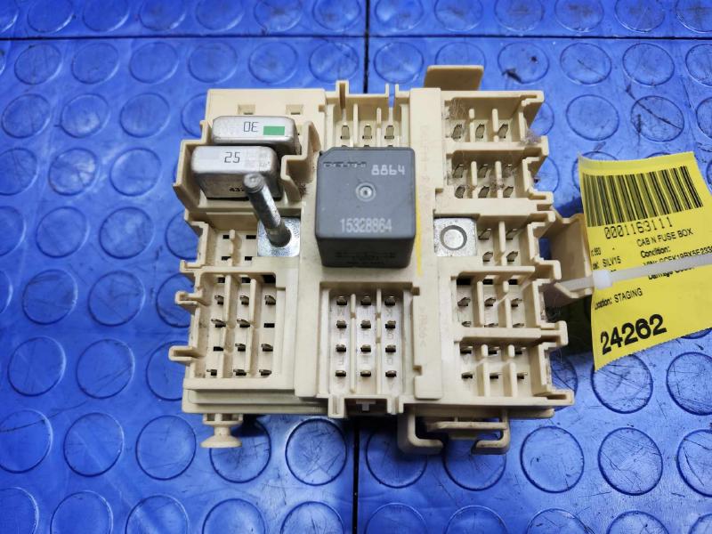 2005 Chevrolet Silverado 1500 Cabin Fuse Box