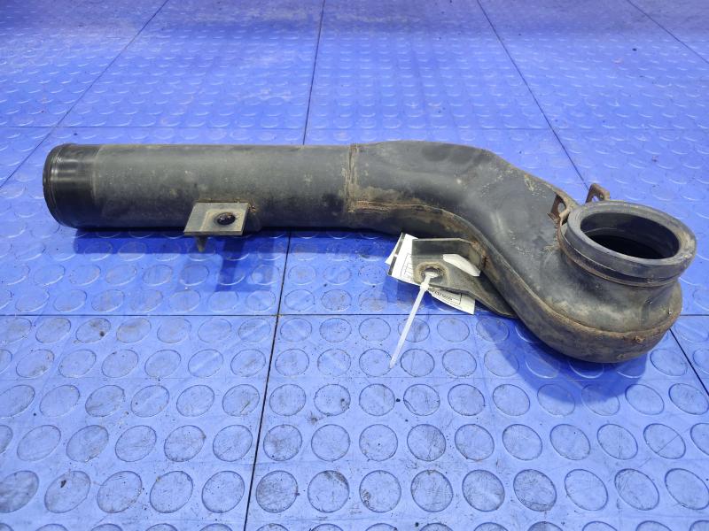 1988-1993 Isuzu NPR 3.9L Diesel Turbo Intercooler Charge Air Pipe Genuine