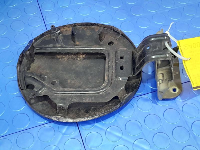 2015 Nissan Versa Fuel Tank Door