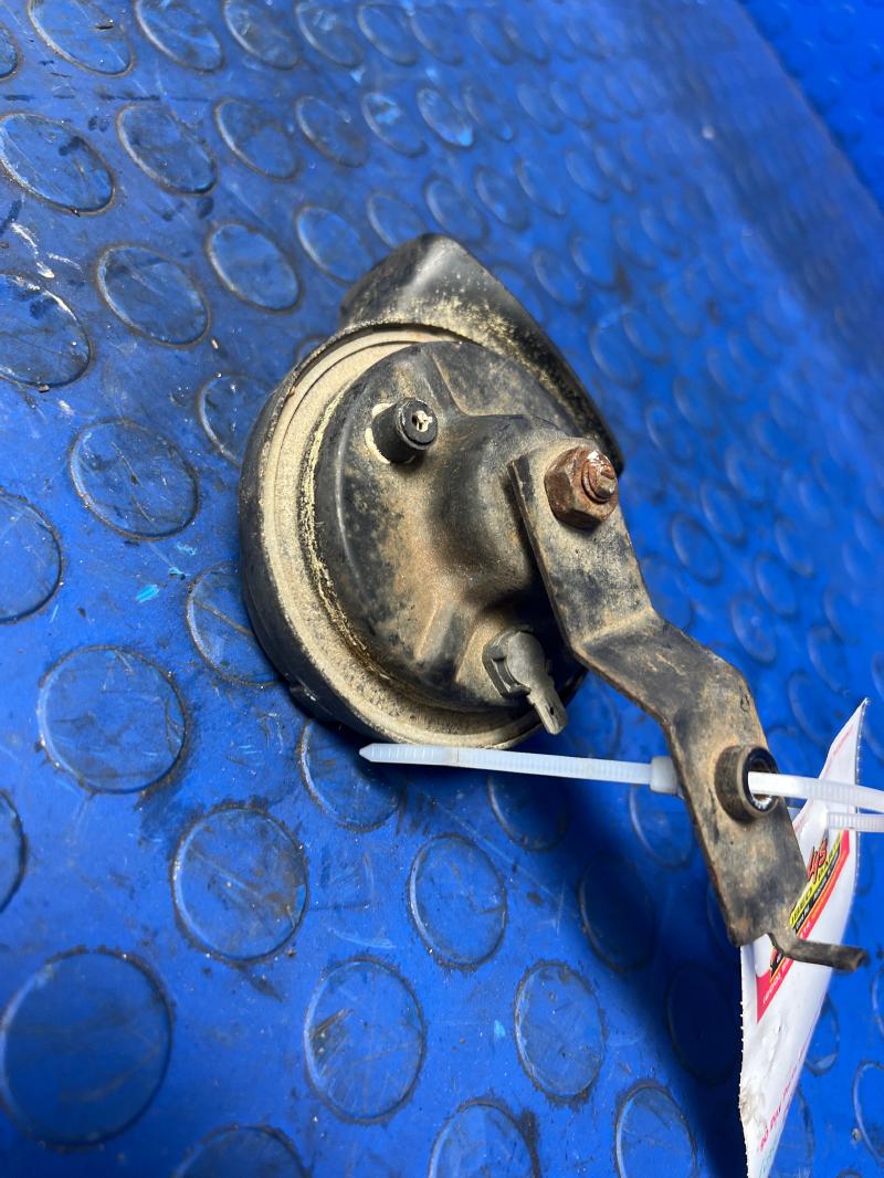 1997 - 2004 Jaguar XK8 Horn High Note OEM LJA4001AA