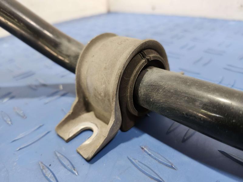 2017 GMC Acadia Stabilizer Bar