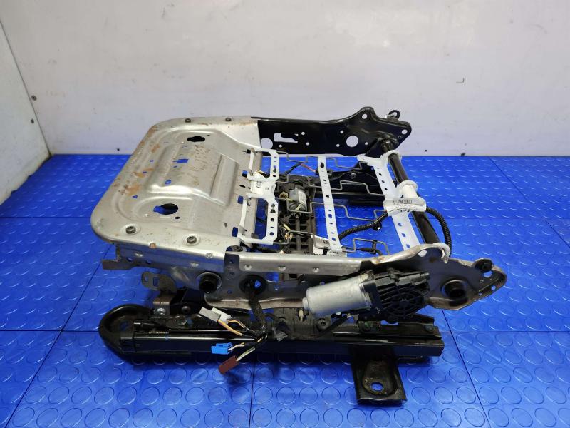 2014 Ford Focus Seat Track