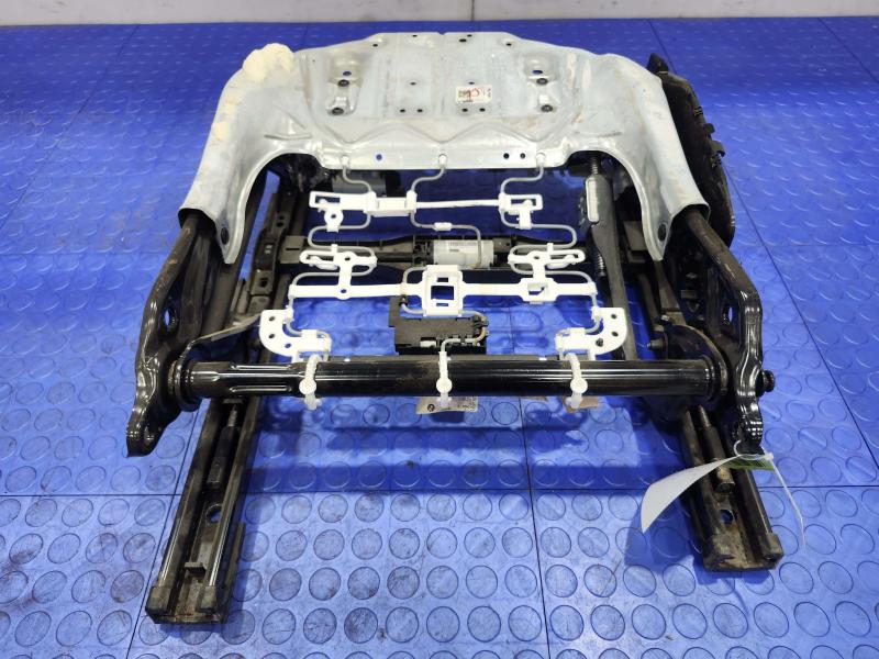 2017 BMW X1 Seat Track