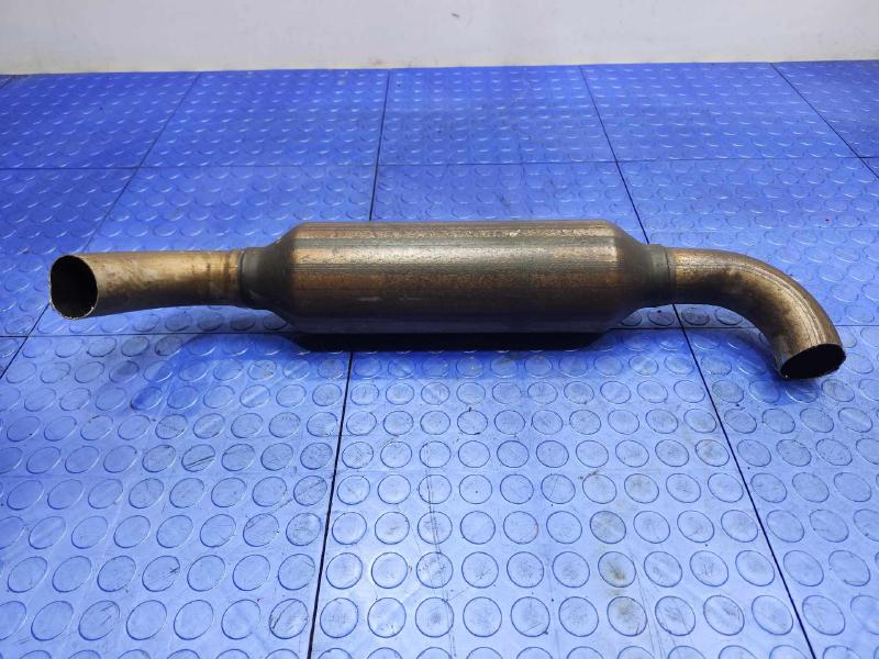 2014-2018 Ford Focus 2.0L NON Turbo Center Intermediate Muffler OEM BV6Z5230B